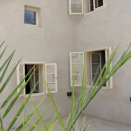 U Dr. Fausta Apartmán